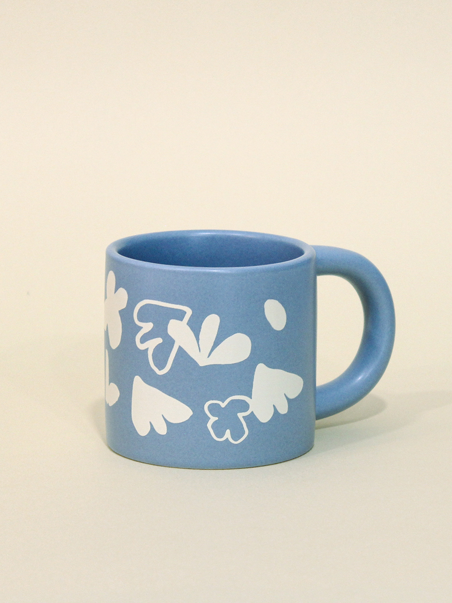 [love flowers] pattern mug cup