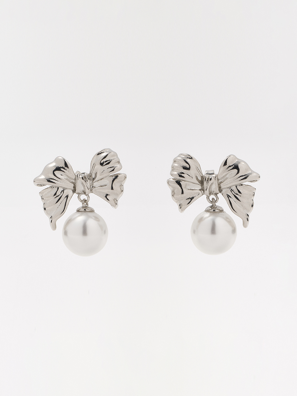 Ribbon Pearl Earring - Silver
