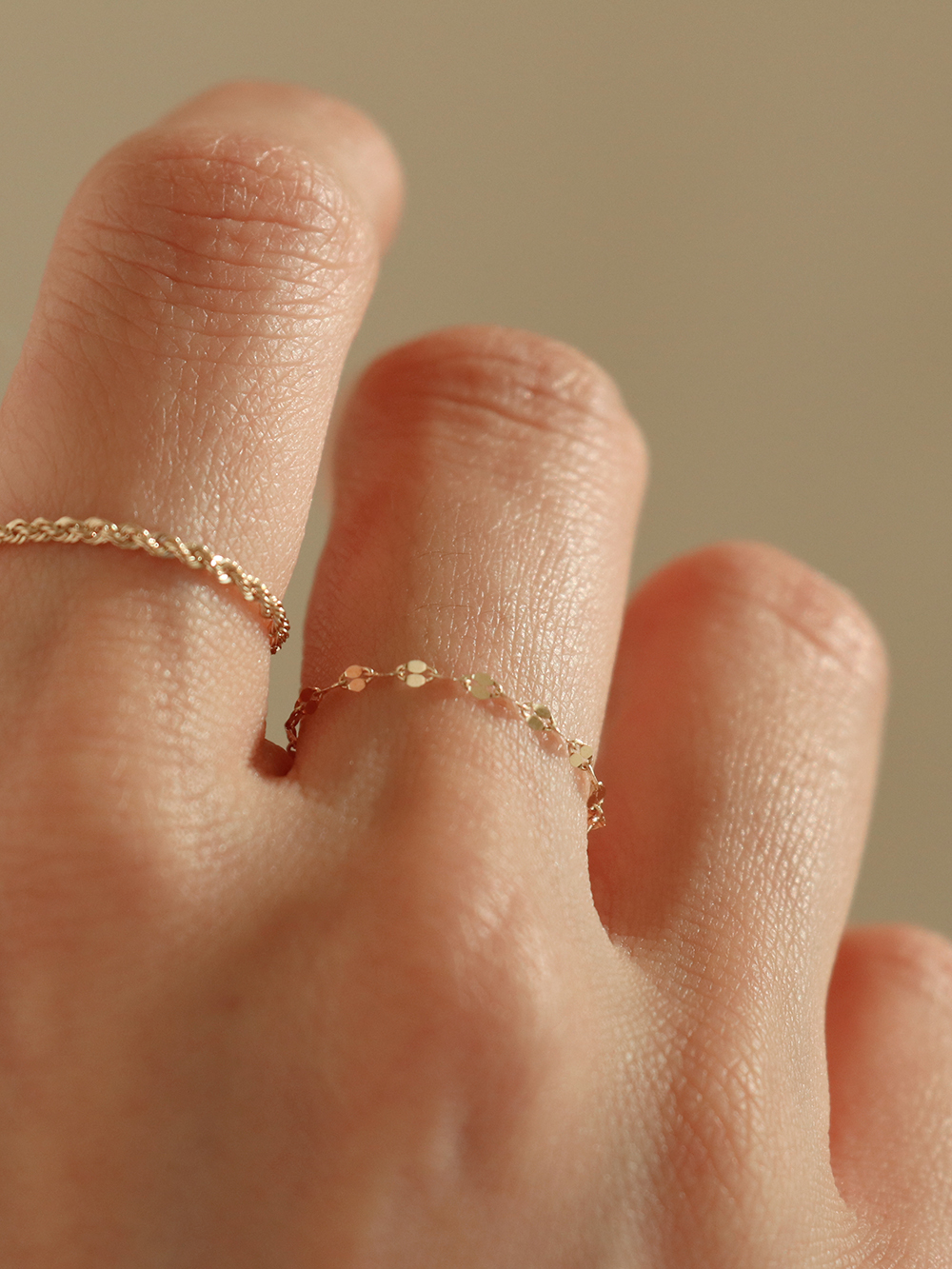 14K Gold Beve Chain Ring